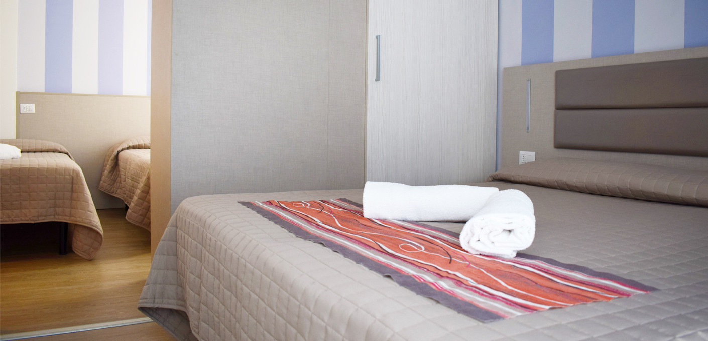 media.Camera-junior-Suite-01-Hotel-Arno-Misano